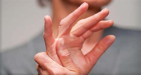 Rheumatoid Arthritis vs. Fibromyalgia
